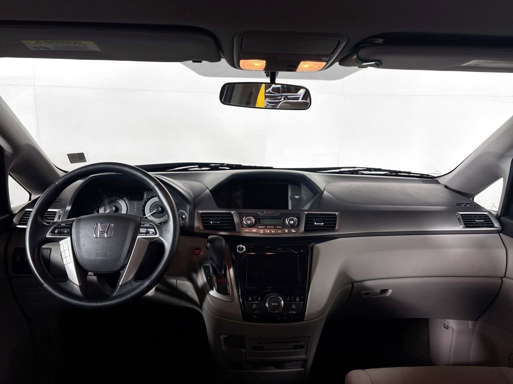 Used 2016 Honda Odyssey SE image 12