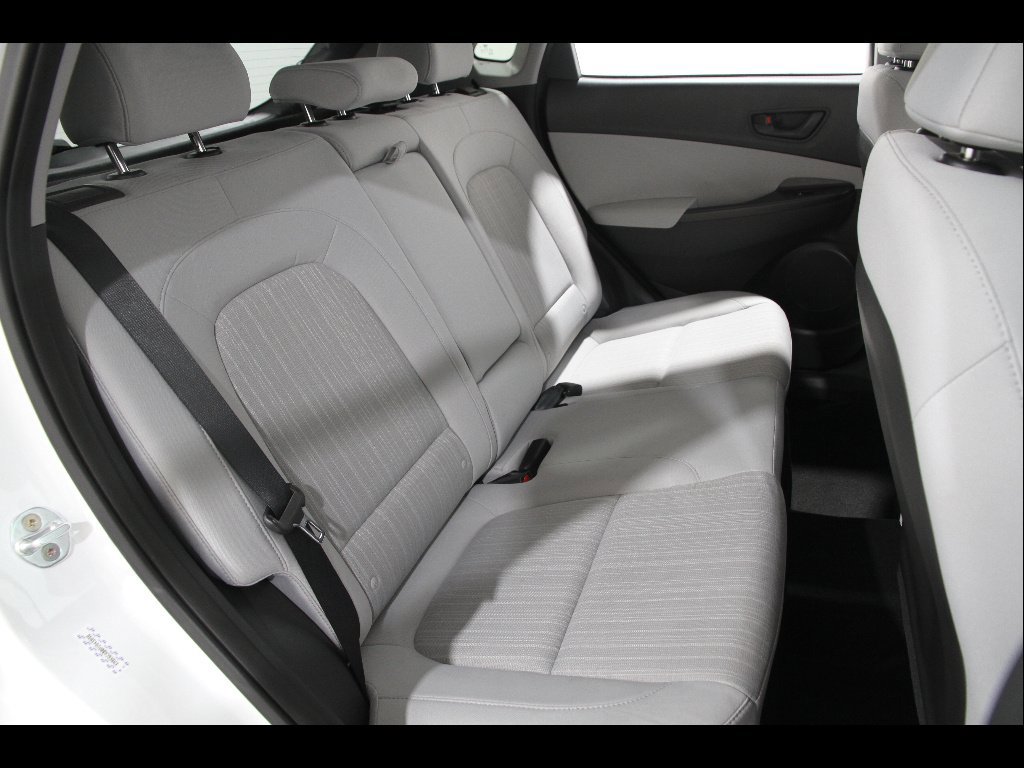 Certified 2023 Hyundai Kona SEL AWD/4WD image 18