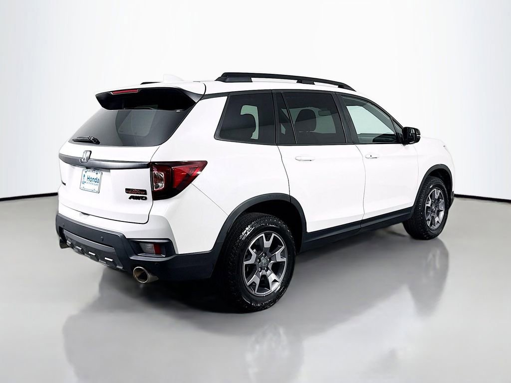 Certified 2023 Honda Passport TrailSport image 7