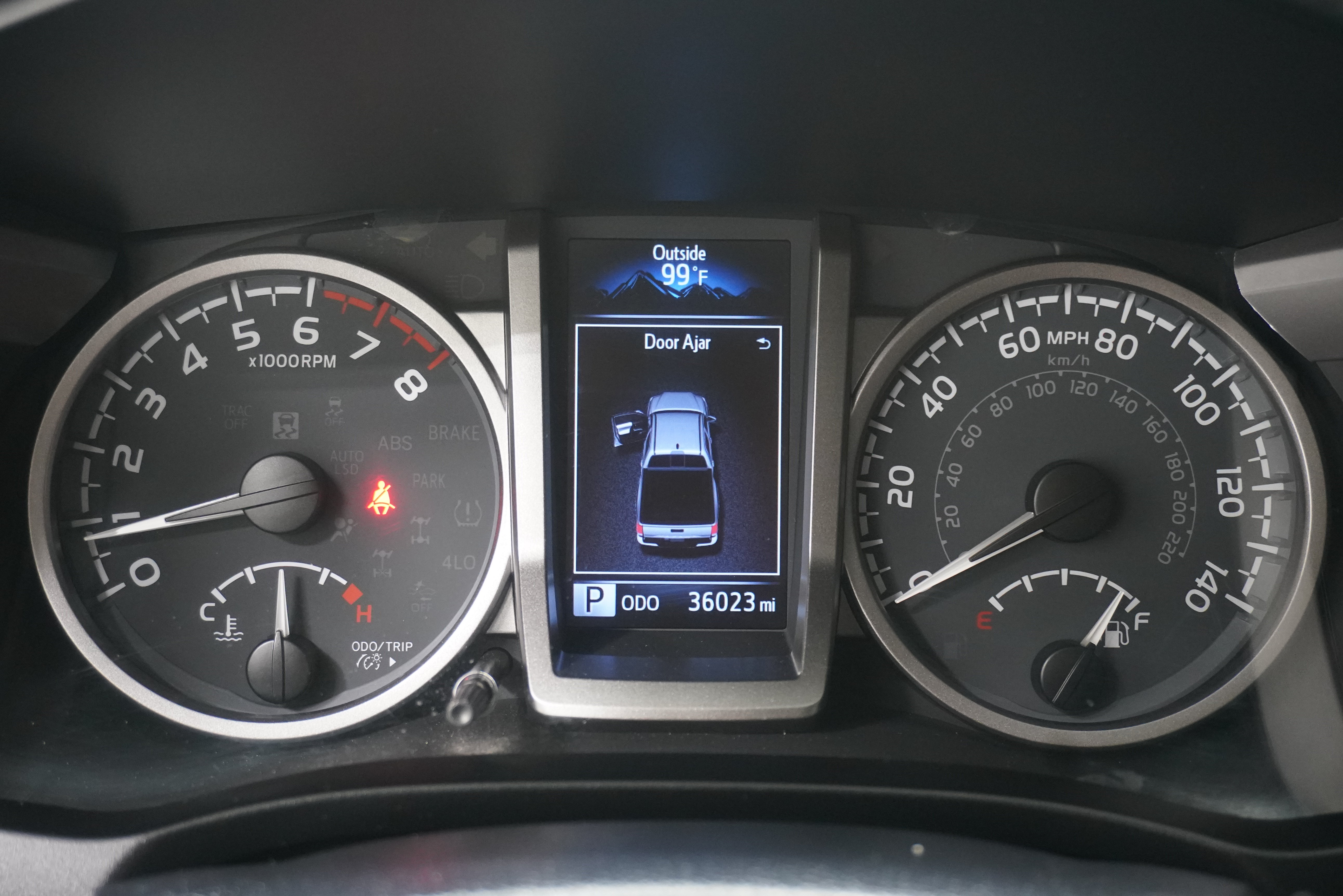 Used 2020 Toyota Tacoma SR5 RWD image 16