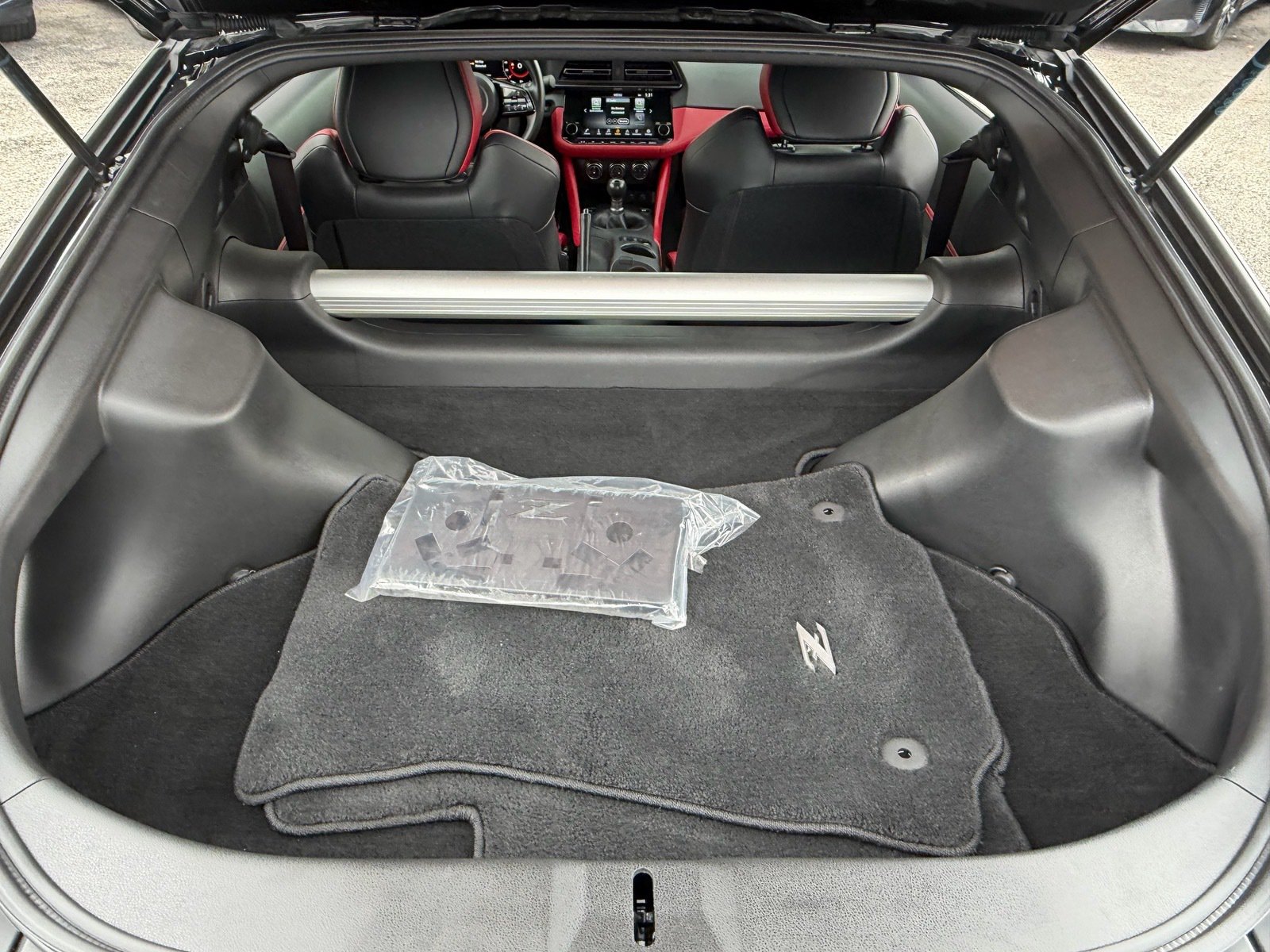 Certified 2025 Nissan Z Performance w/ Floor Mat Package RWD image 12