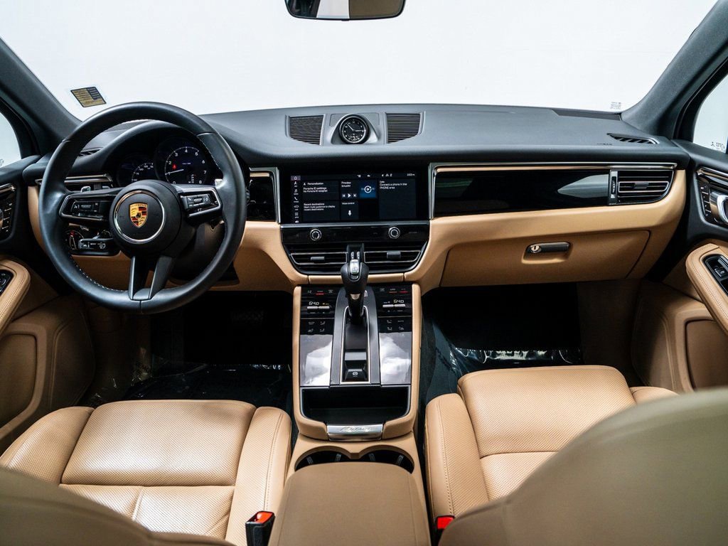 Used 2023 Porsche Macan image 21
