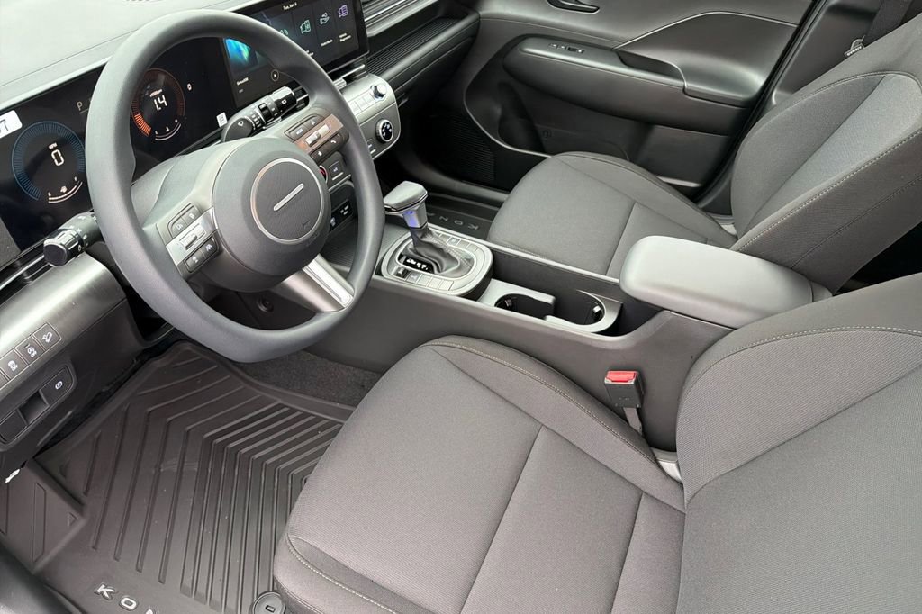 New 2026 Hyundai Kona SE image 8