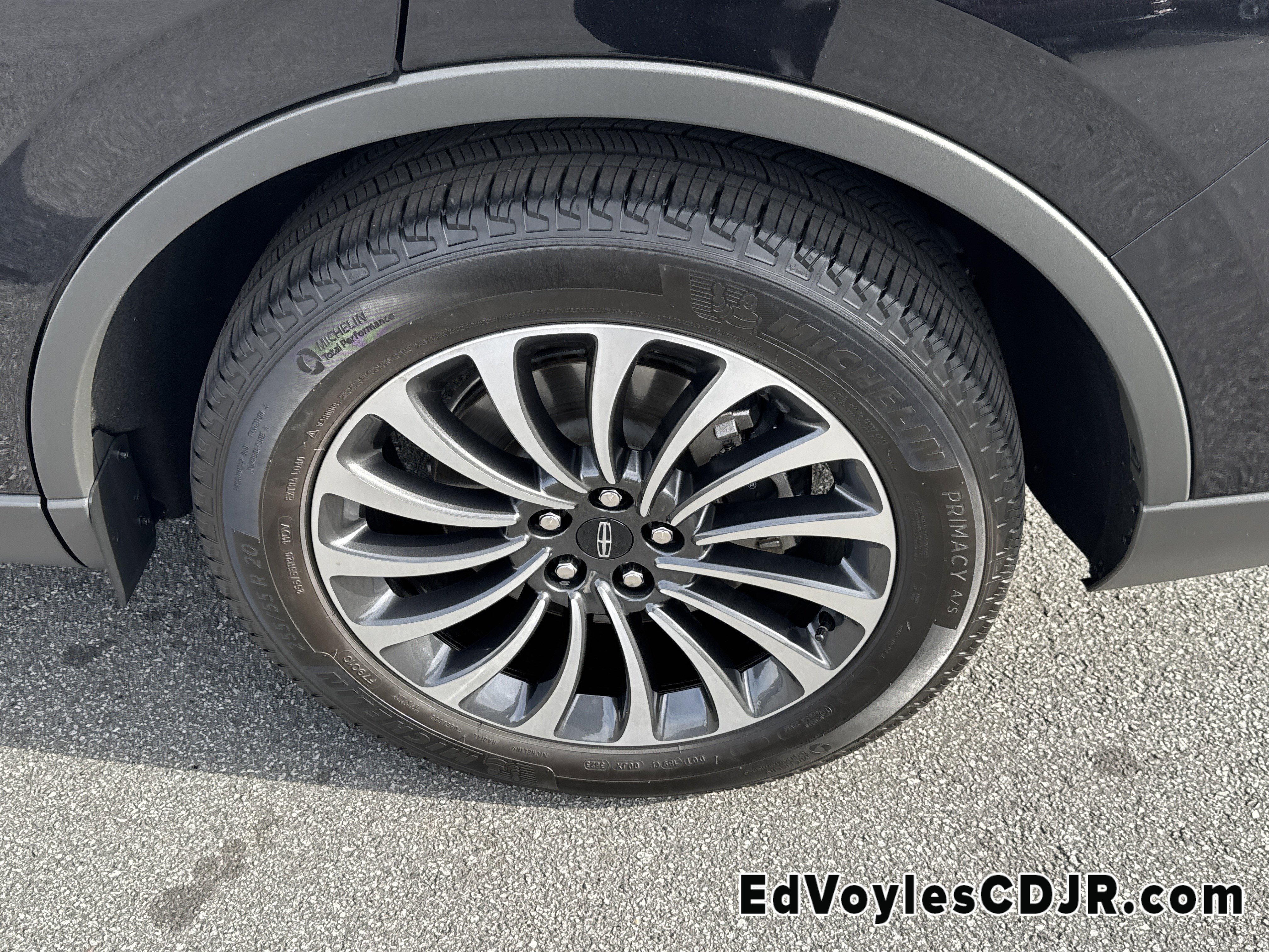 Used 2023 Lincoln Aviator Reserve w/ Equipment Group 201A image 26