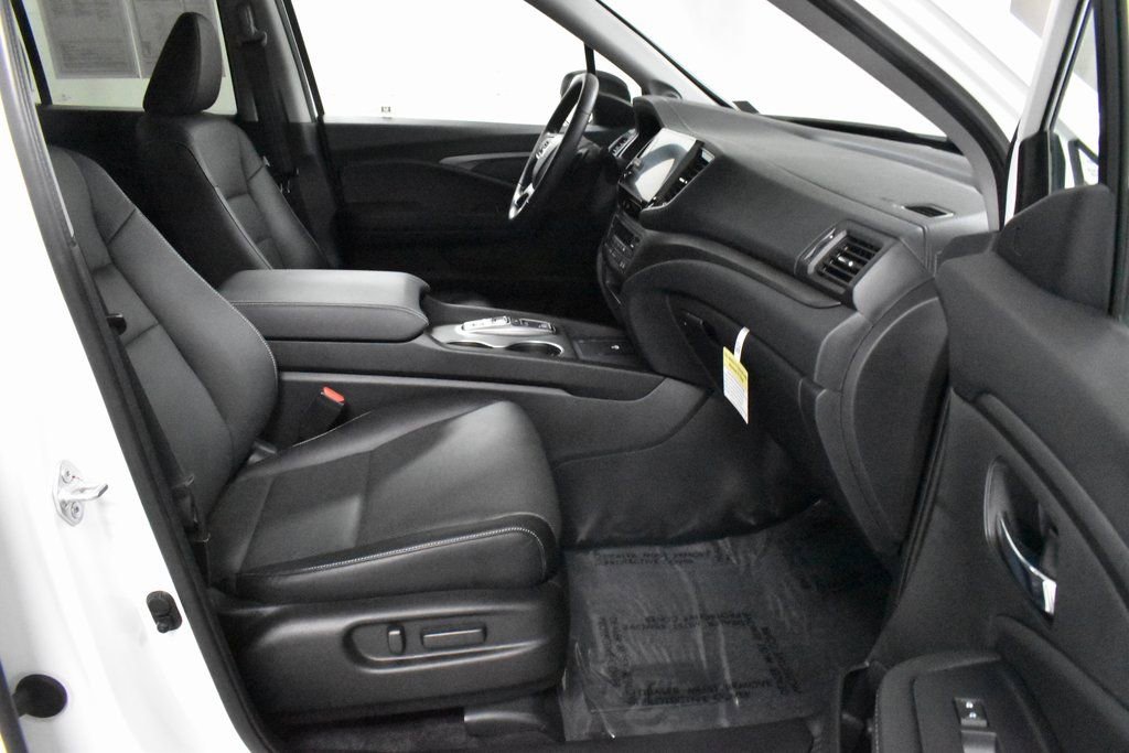 Used 2024 Honda Ridgeline RTL+ image 12