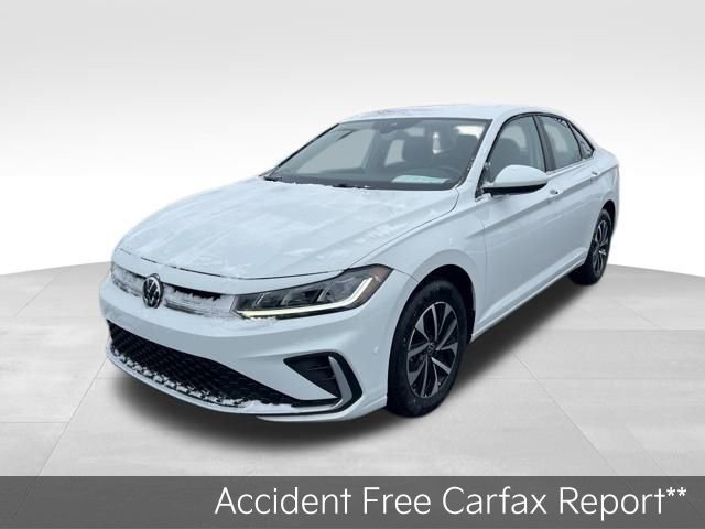Used 2025 Volkswagen Jetta S image 3