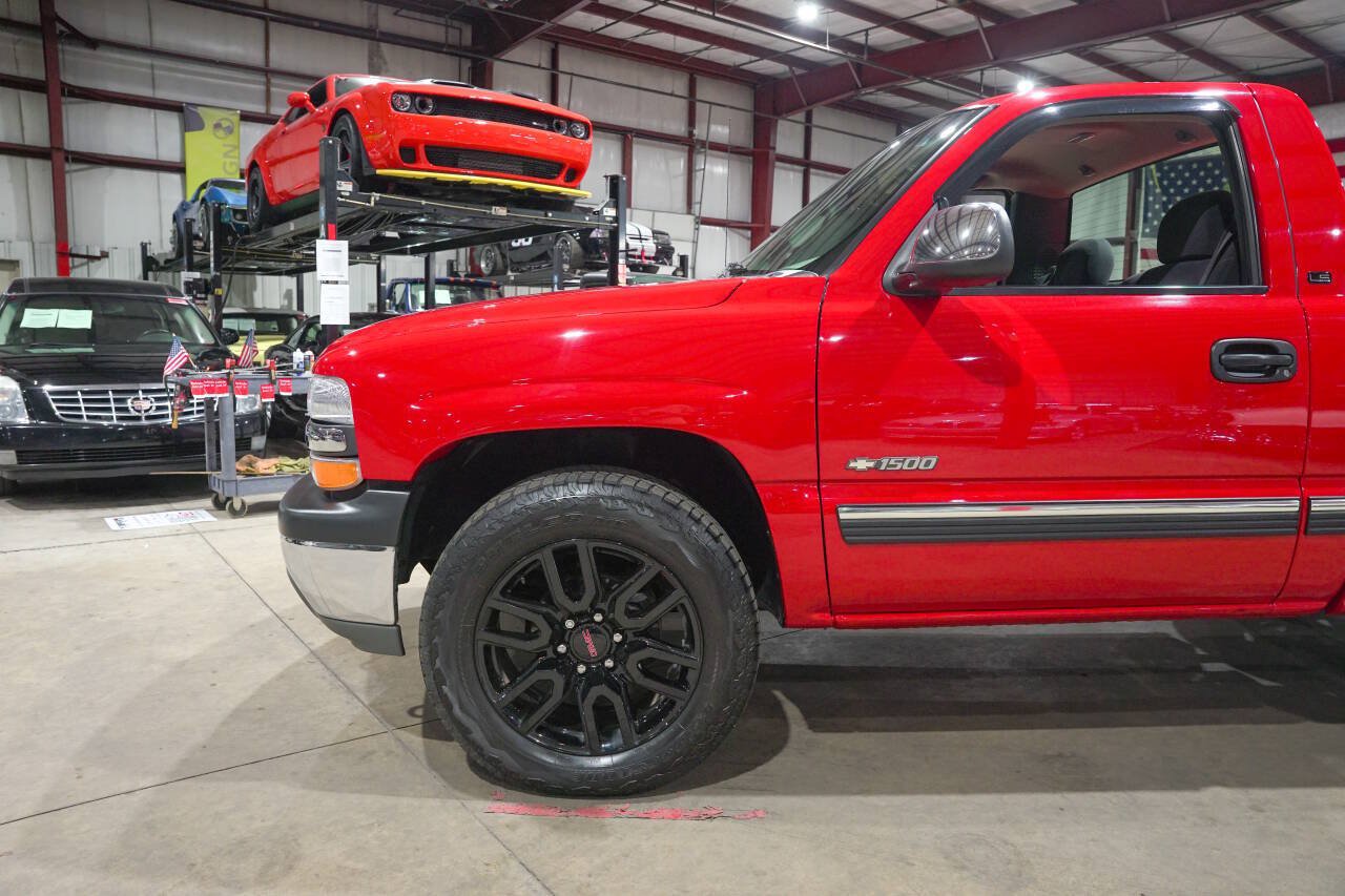 Used 2002 Chevrolet Silverado 1500 LS w/ Off-Road Chassis Pkg AWD/4WD image 3