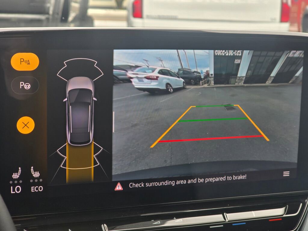 Used 2023 Volkswagen ID.4 Pro AWD/4WD image 33