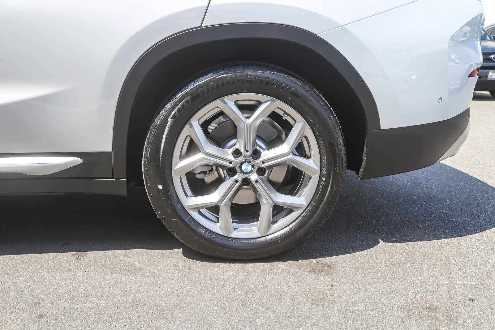 Certified 2023 BMW X4 xDrive30i w/ Premium Package image 8