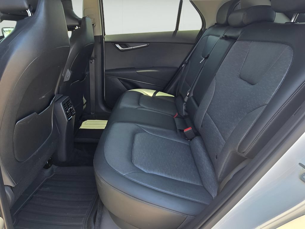 Used 2023 Kia Niro Wave FWD image 11