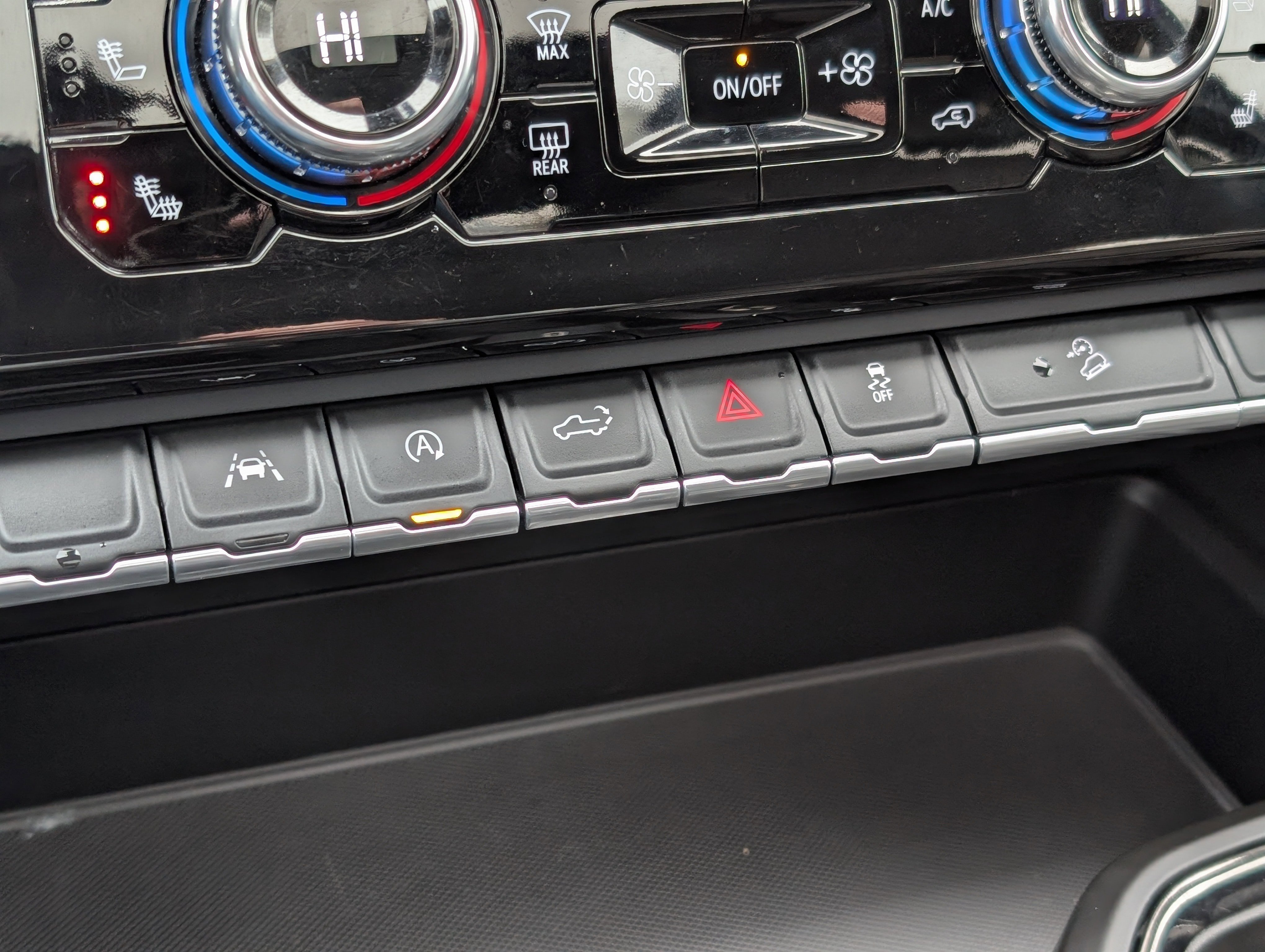 Used 2022 GMC Sierra 1500 AT4 w/ AT4 Preferred Package image 22