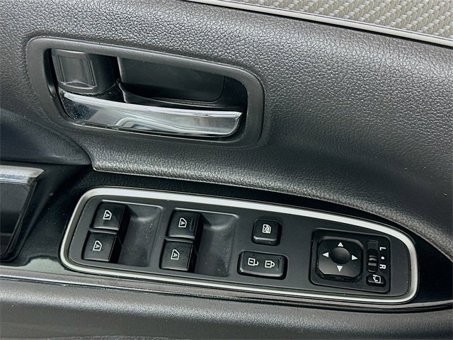 Used 2019 Mitsubishi Outlander GT image 18