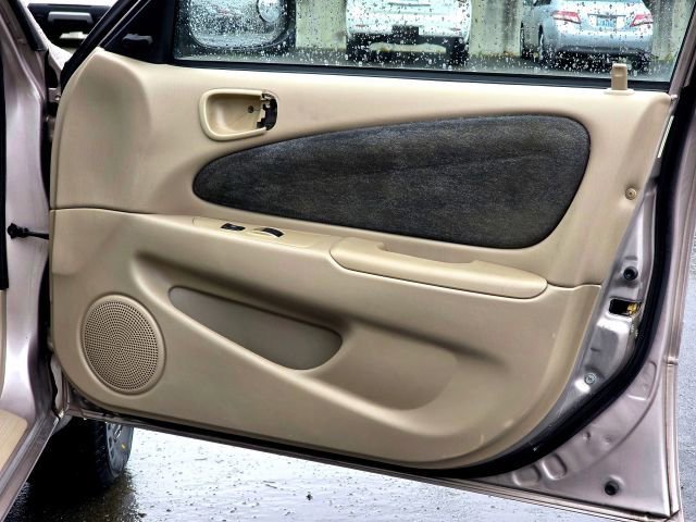 Used 2000 Toyota Corolla CE image 26