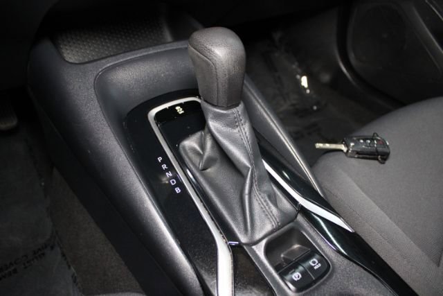 Used 2022 Toyota Corolla LE FWD image 14