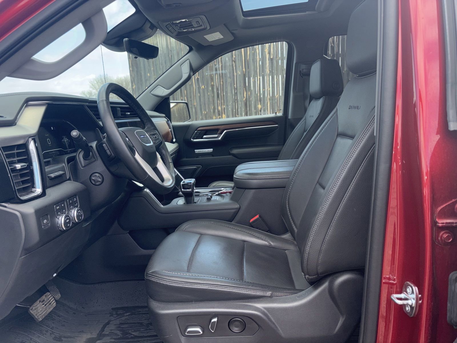 Used 2023 GMC Sierra 1500 Denali w/ Denali Reserve Package image 11