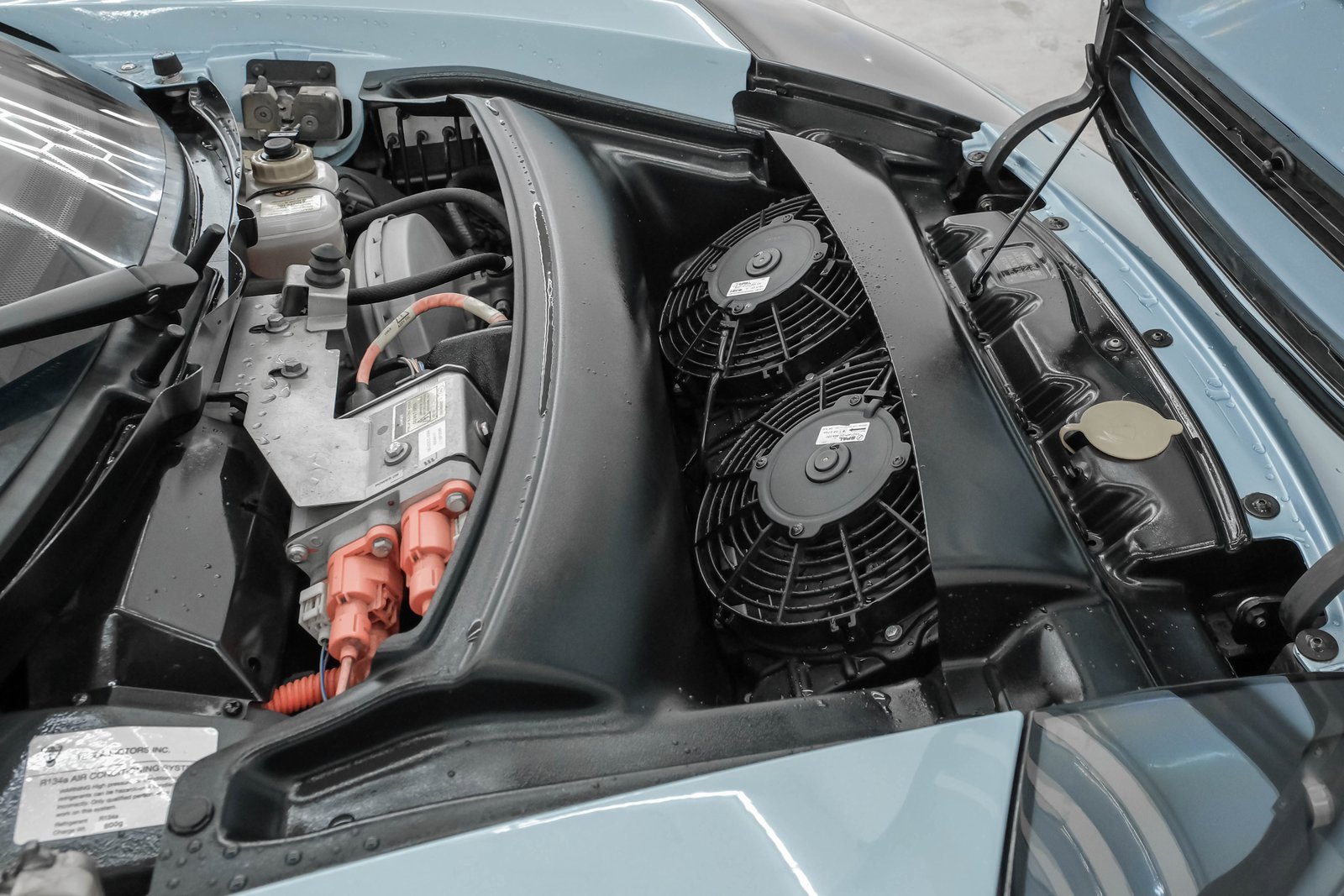 Used 2010 Tesla Roadster image 41