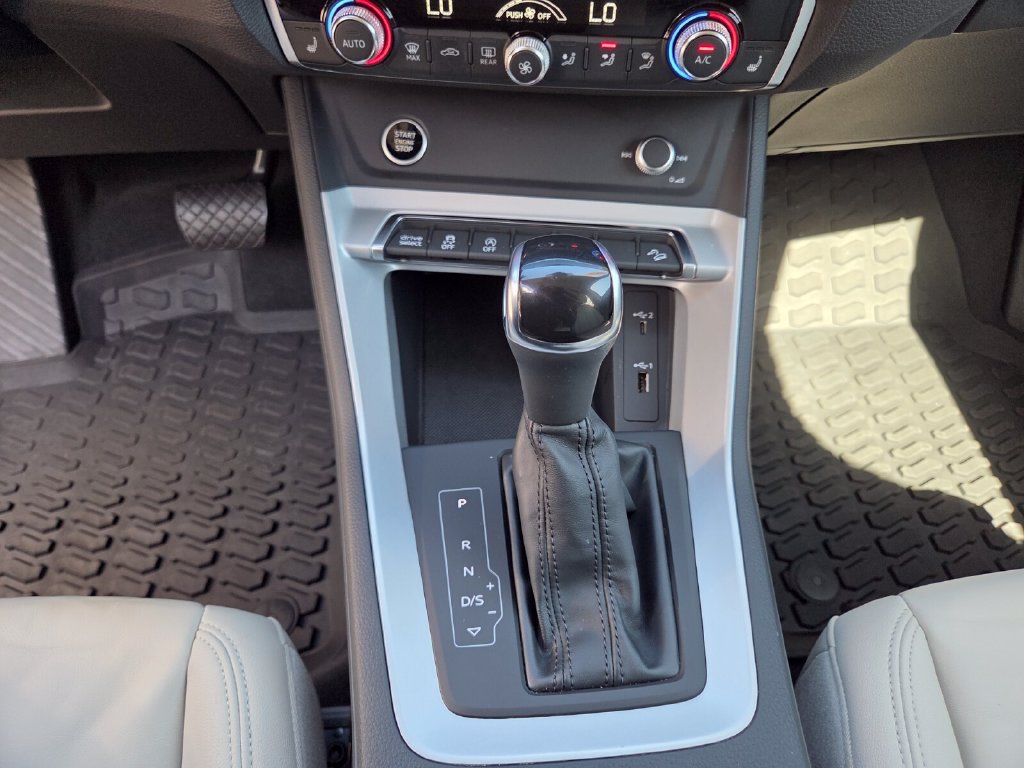 Used 2021 Audi Q3 2.0T Premium AWD/4WD image 28