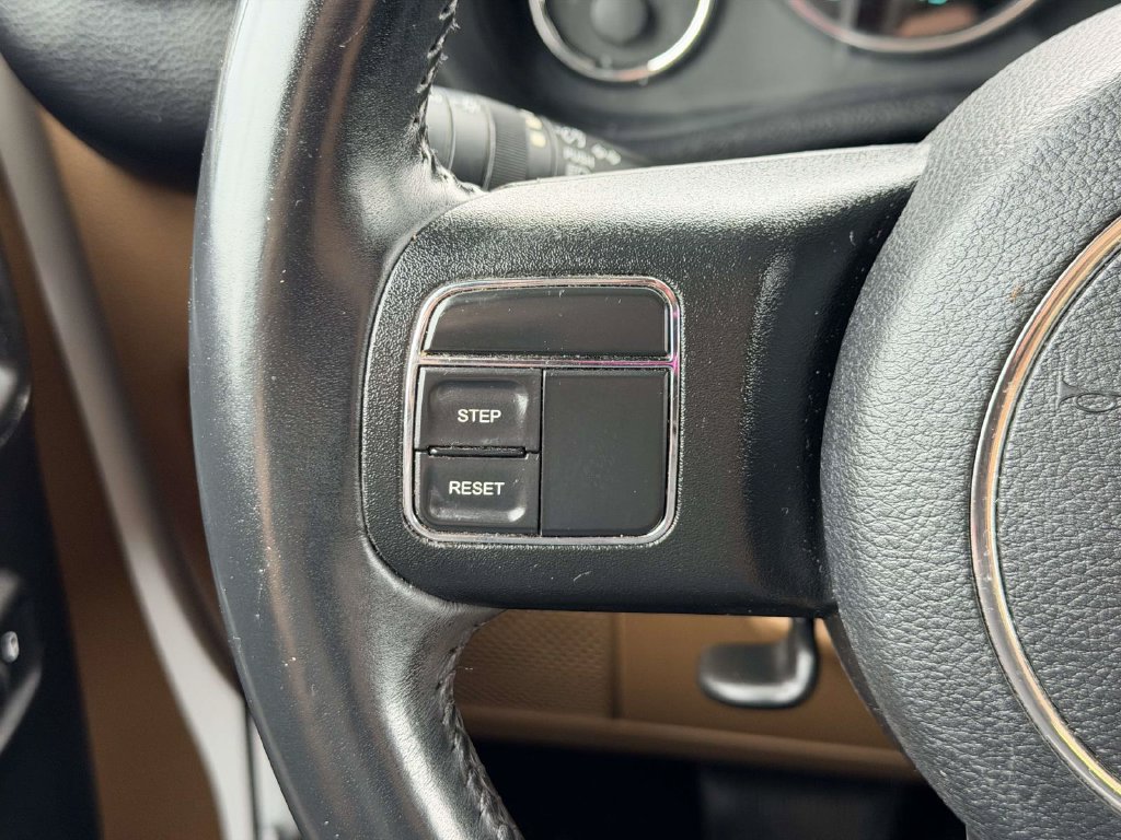 Used 2017 Jeep Wrangler Unlimited Sahara AWD/4WD image 22