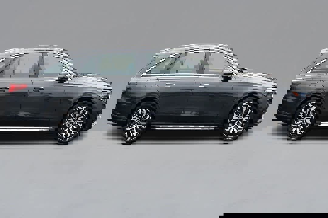 New 2026 Mercedes-Benz E 450 4MATIC All-Terrain Wagon image 4