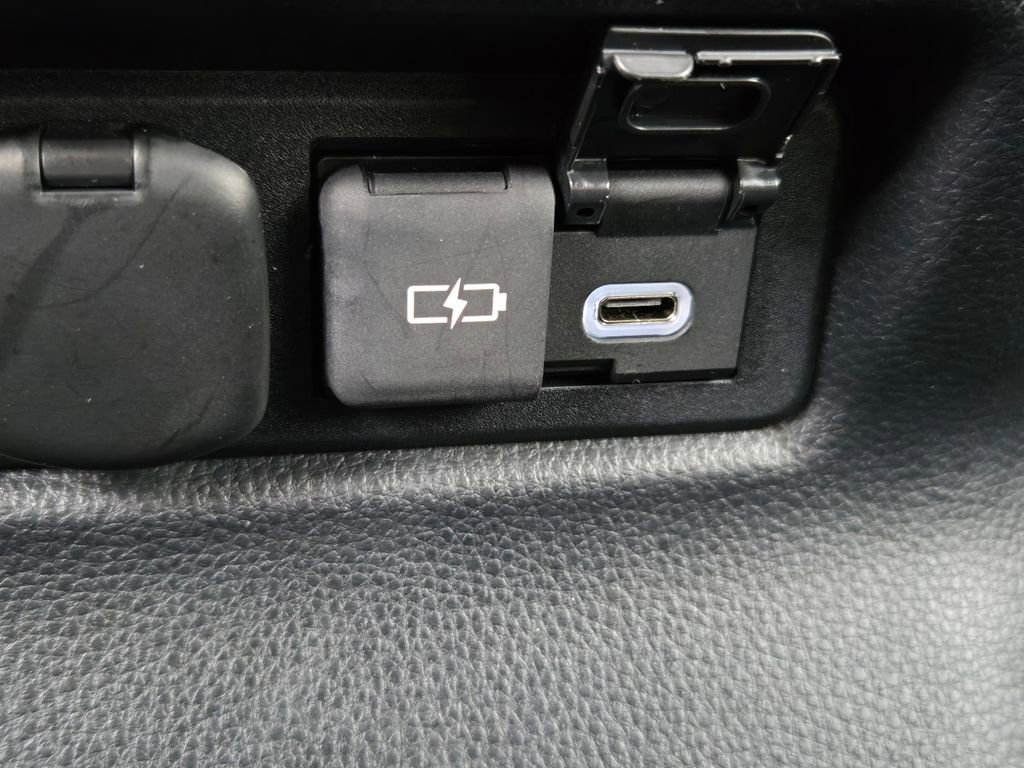 Used 2024 Toyota Land Cruiser image 36