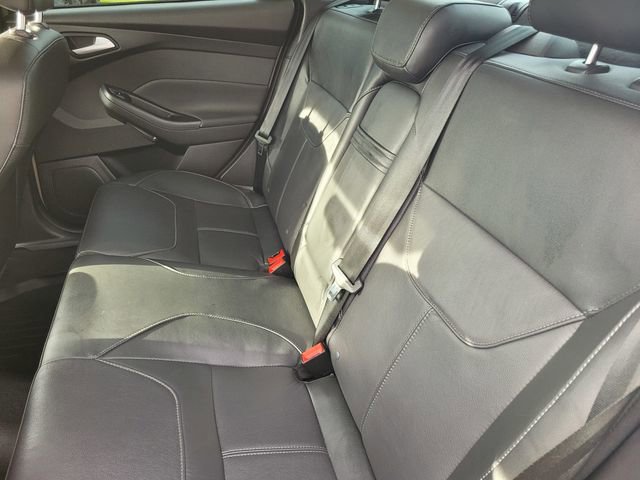 Used 2015 Ford Focus SE w/ Equipment Group 201A image 13