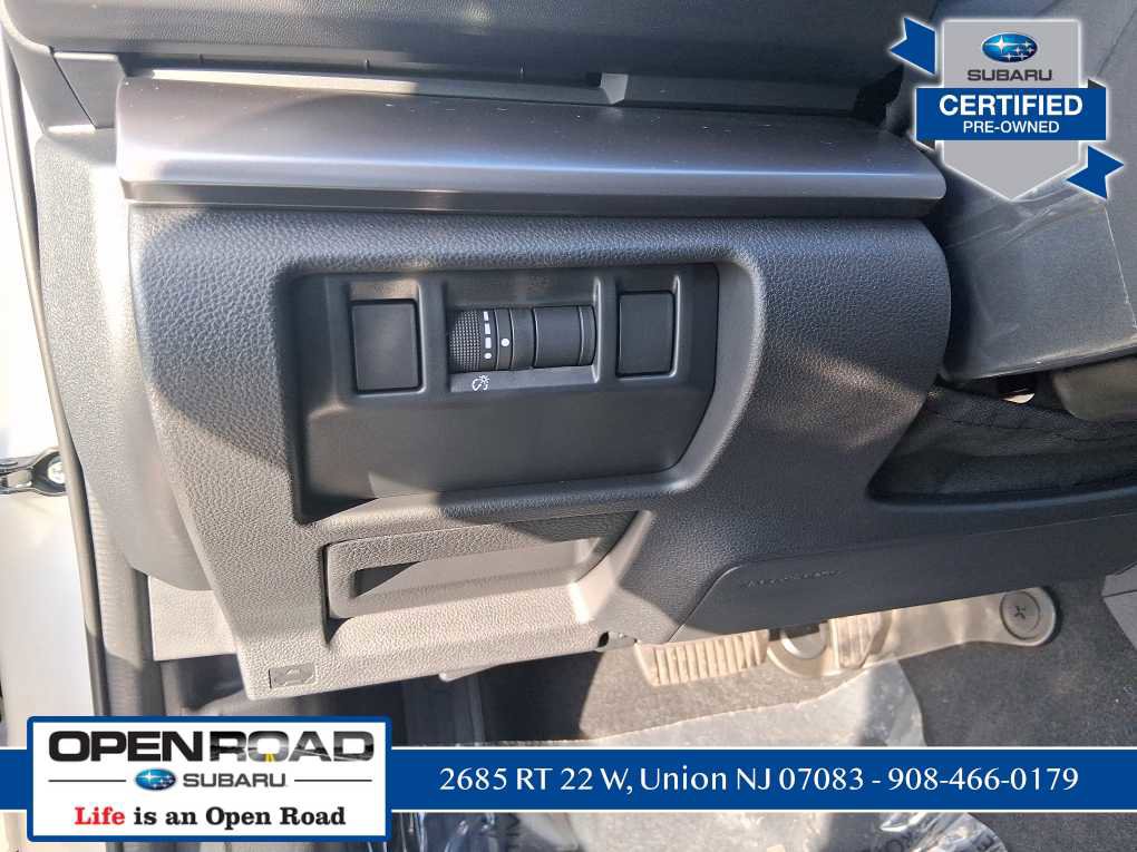 Certified 2025 Subaru Impreza 2.0i image 14