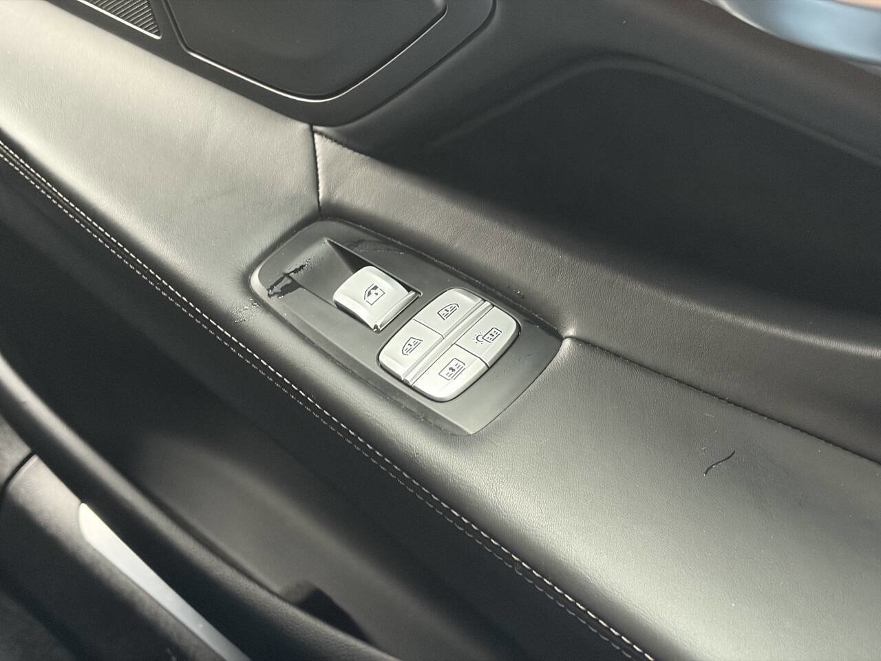 Used 2017 BMW 750i xDrive image 19