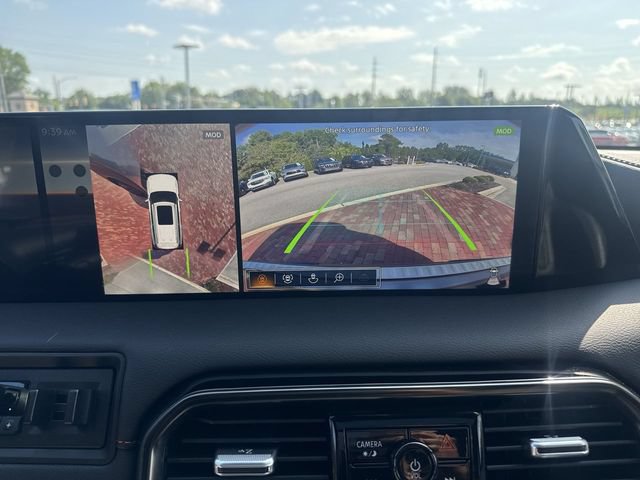 Used 2025 Nissan Armada PRO-4X w/ Pro-4X Premium Package AWD/4WD image 19