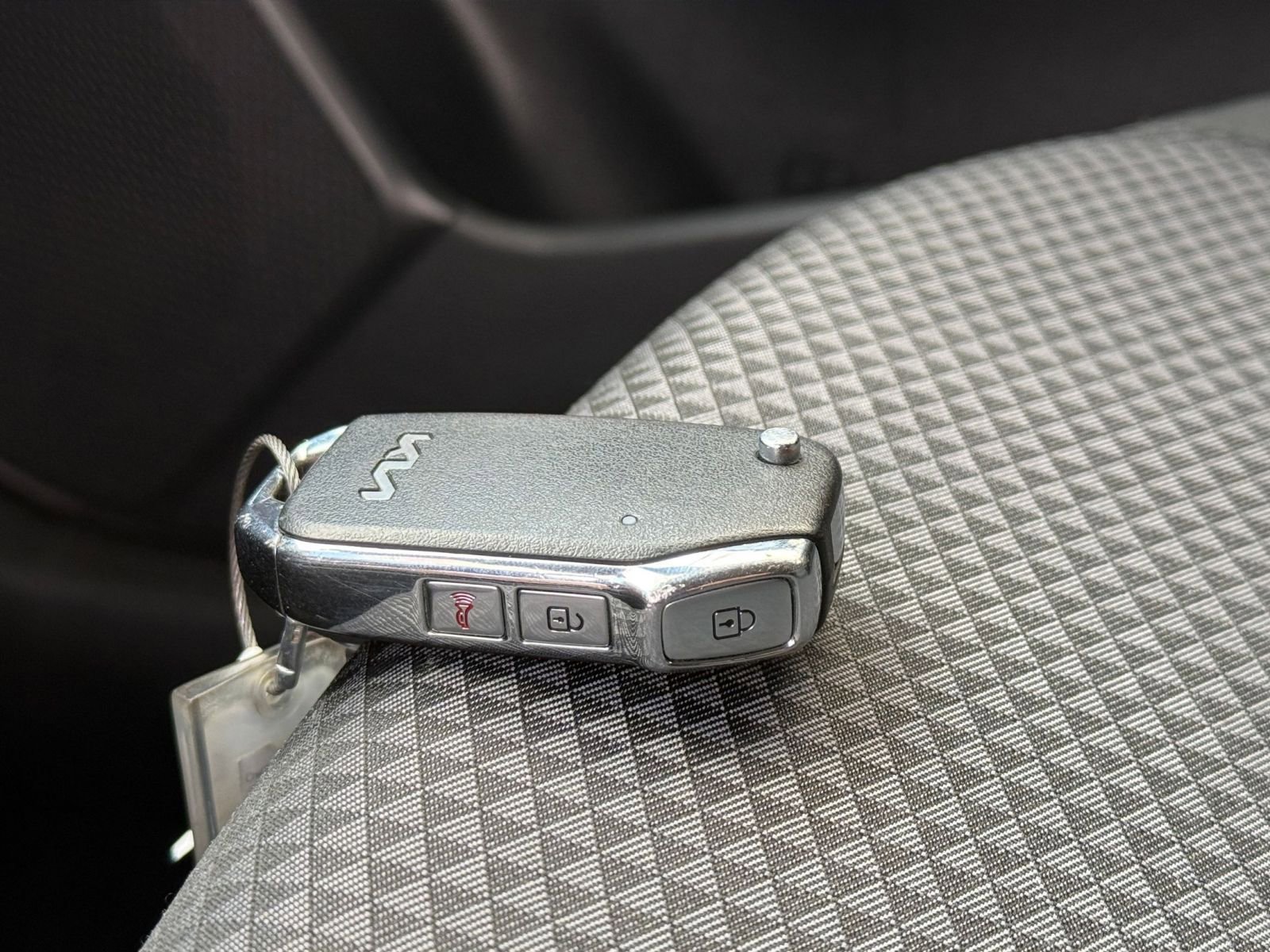 Used 2025 Kia Soul LX w/ LX Technology Package FWD image 20