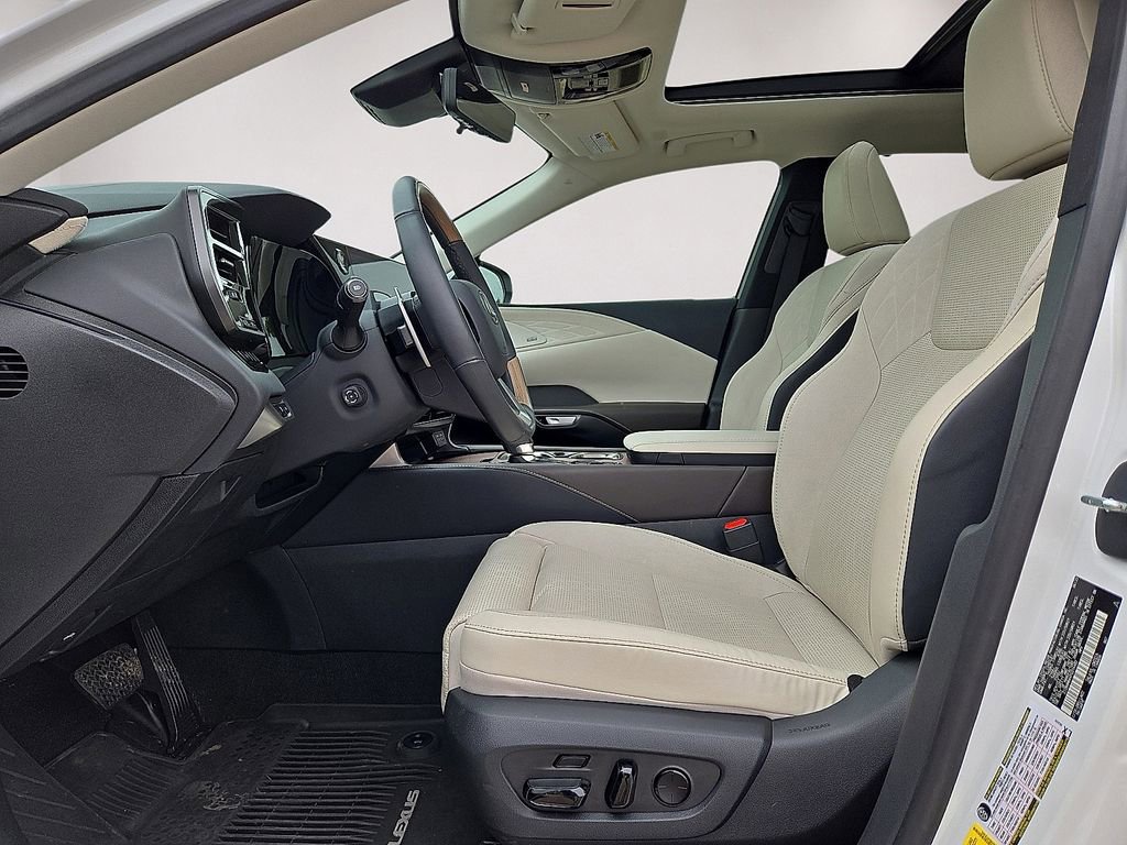 Used 2023 Lexus RX 350 FWD w/ Accessory Package (K3) image 24