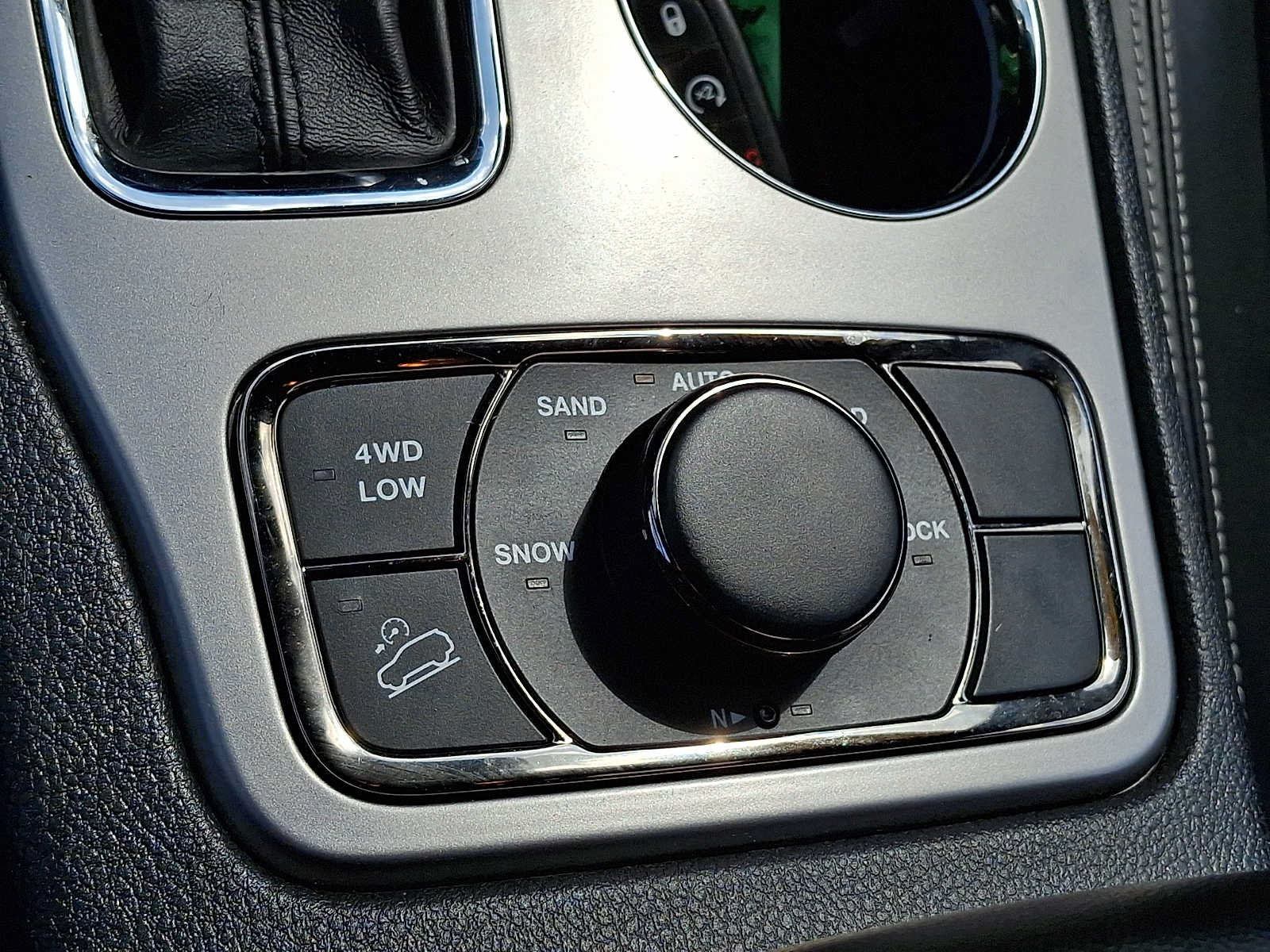 Used 2021 Jeep Grand Cherokee Limited w/ Quick Order Package 28K 80th AWD/4WD image 26