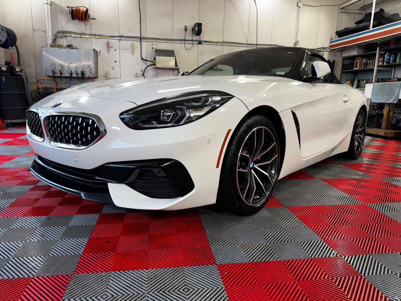 Used 2020 BMW Z4 sDrive30i w/ Convenience Package image 3