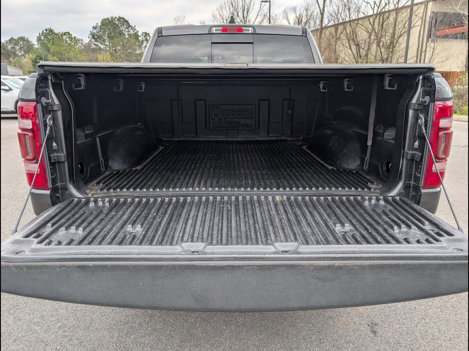 Used 2019 RAM 1500 Laramie w/ Sport Appearance Package image 20