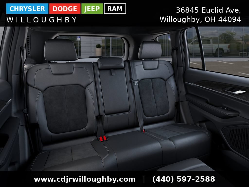 New 2026 Jeep Grand Cherokee Altitude AWD/4WD image 18