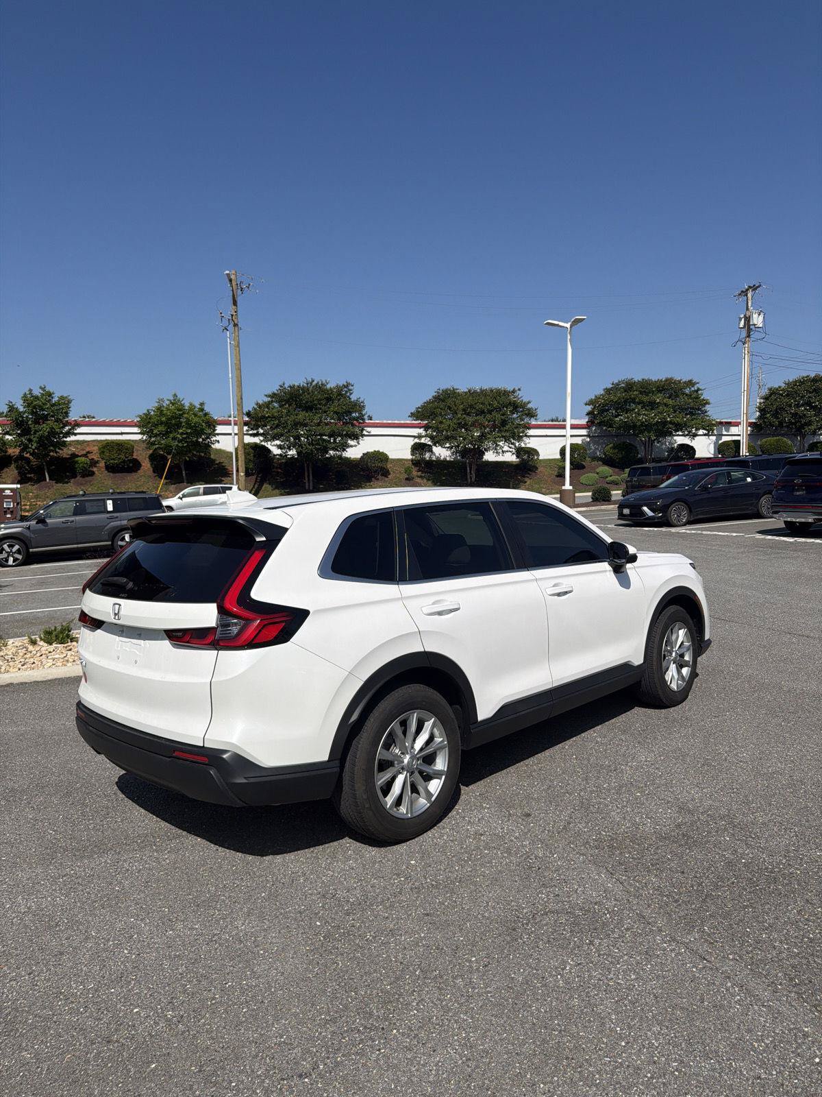 Used 2024 Honda CR-V EX image 4