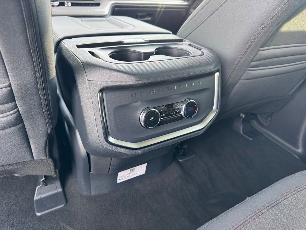 Used 2025 Ford Expedition Max Active image 34