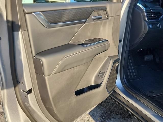 New 2026 GMC Acadia Elevation w/ Super Cruise Package FWD image 11