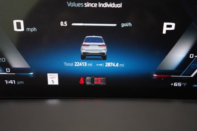 Used 2026 BMW X7 M60i image 28