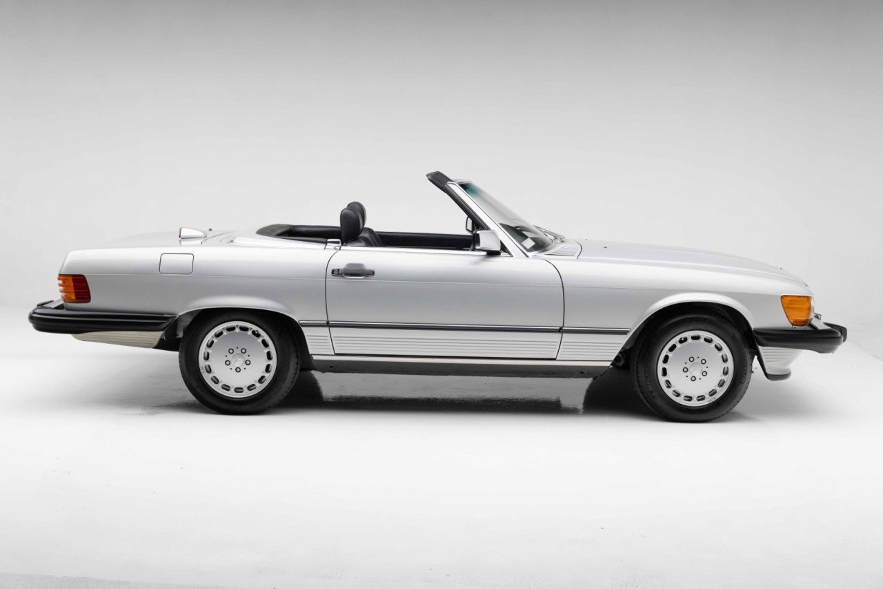 Used 1987 Mercedes-Benz 560 SL image 15