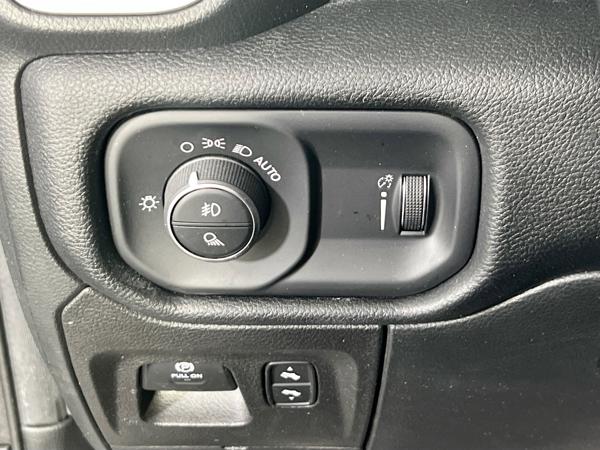 Used 2022 RAM 1500 Big Horn image 10