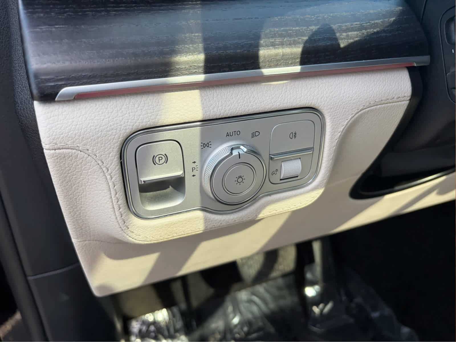 Used 2023 Mercedes-Benz GLE 450 4MATIC image 15
