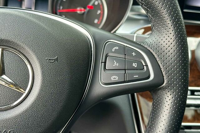 Used 2018 Mercedes-Benz C 300 4MATIC Sedan image 31