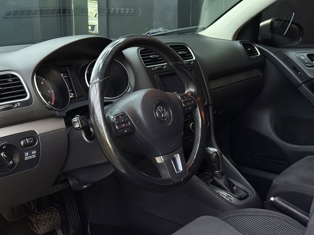 Used 2013 Volkswagen Golf TDI image 15