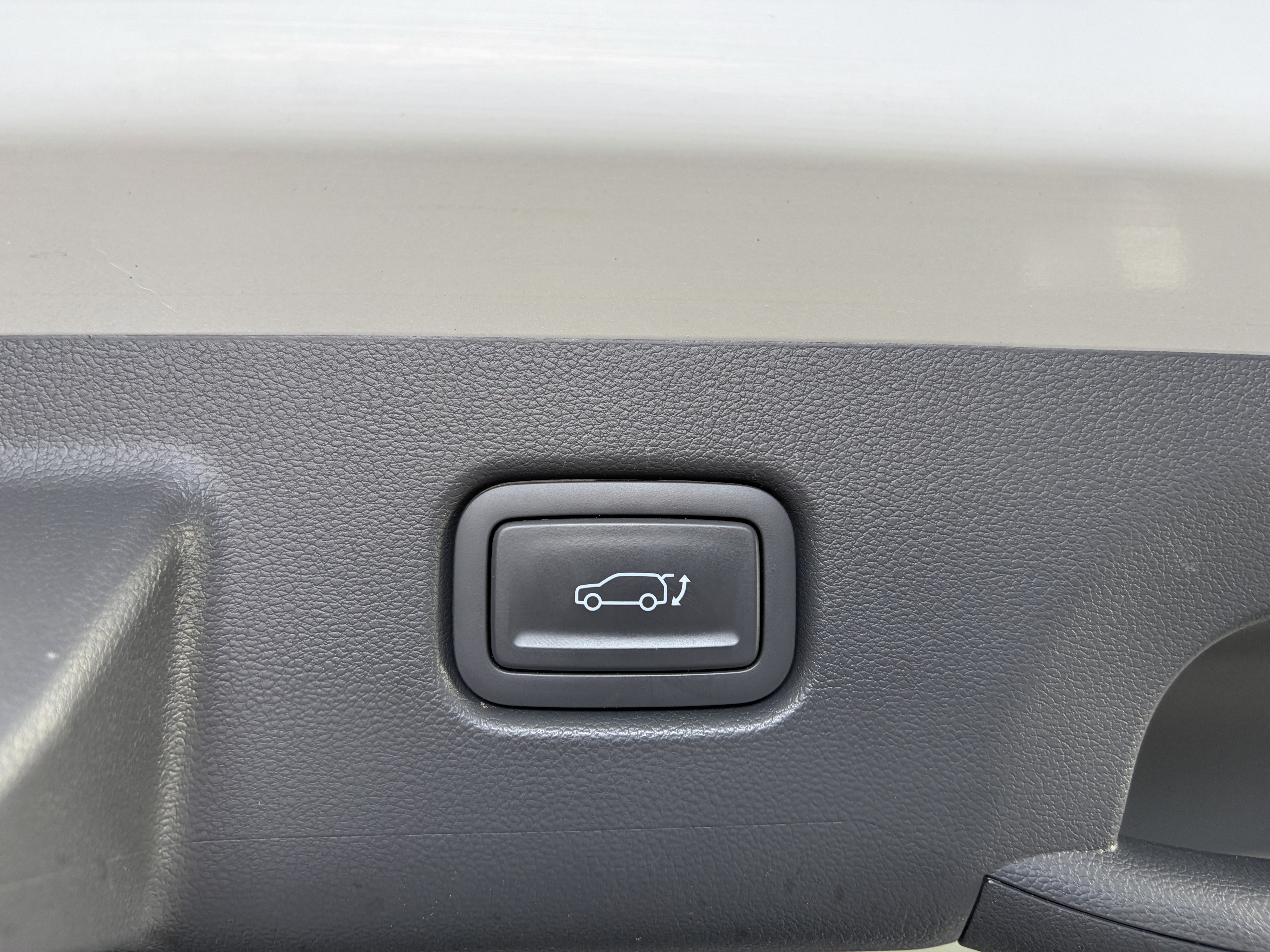 Used 2024 Hyundai Kona Limited AWD/4WD image 15