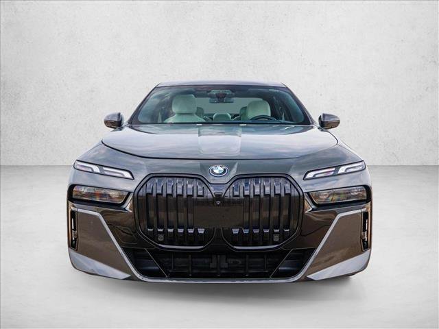 Used 2023 BMW i7 xDrive60 AWD/4WD video 2