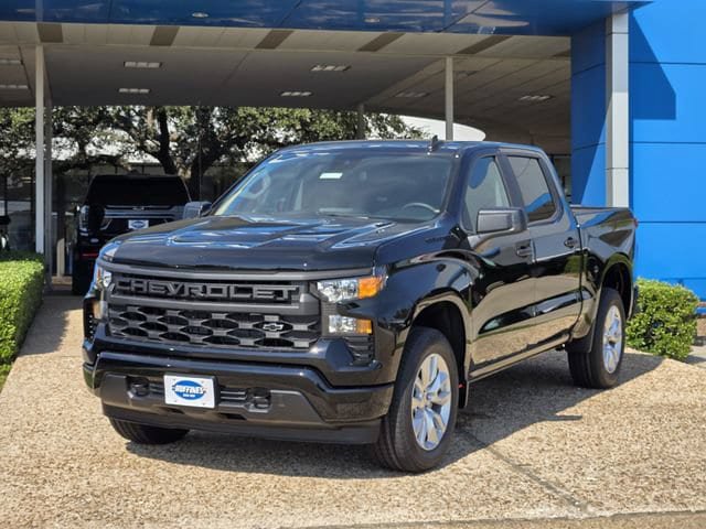 New 2026 Chevrolet Silverado 1500 Custom w/ LPO, Dark Essentials Package RWD image 3