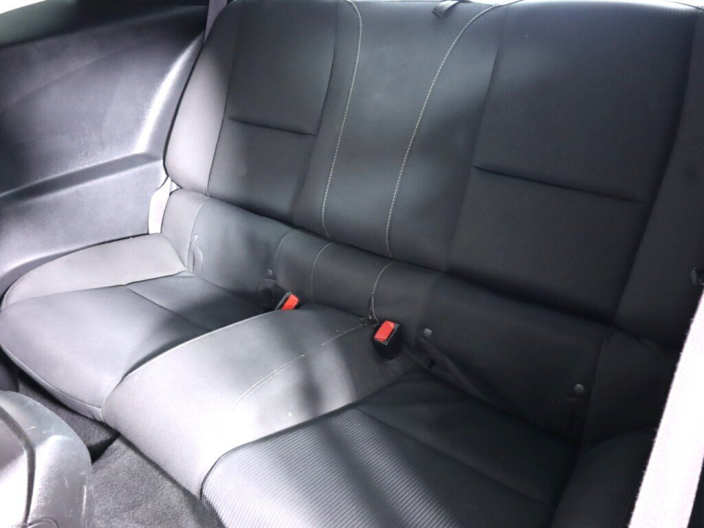 Used 2015 Chevrolet Camaro LT RWD image 28