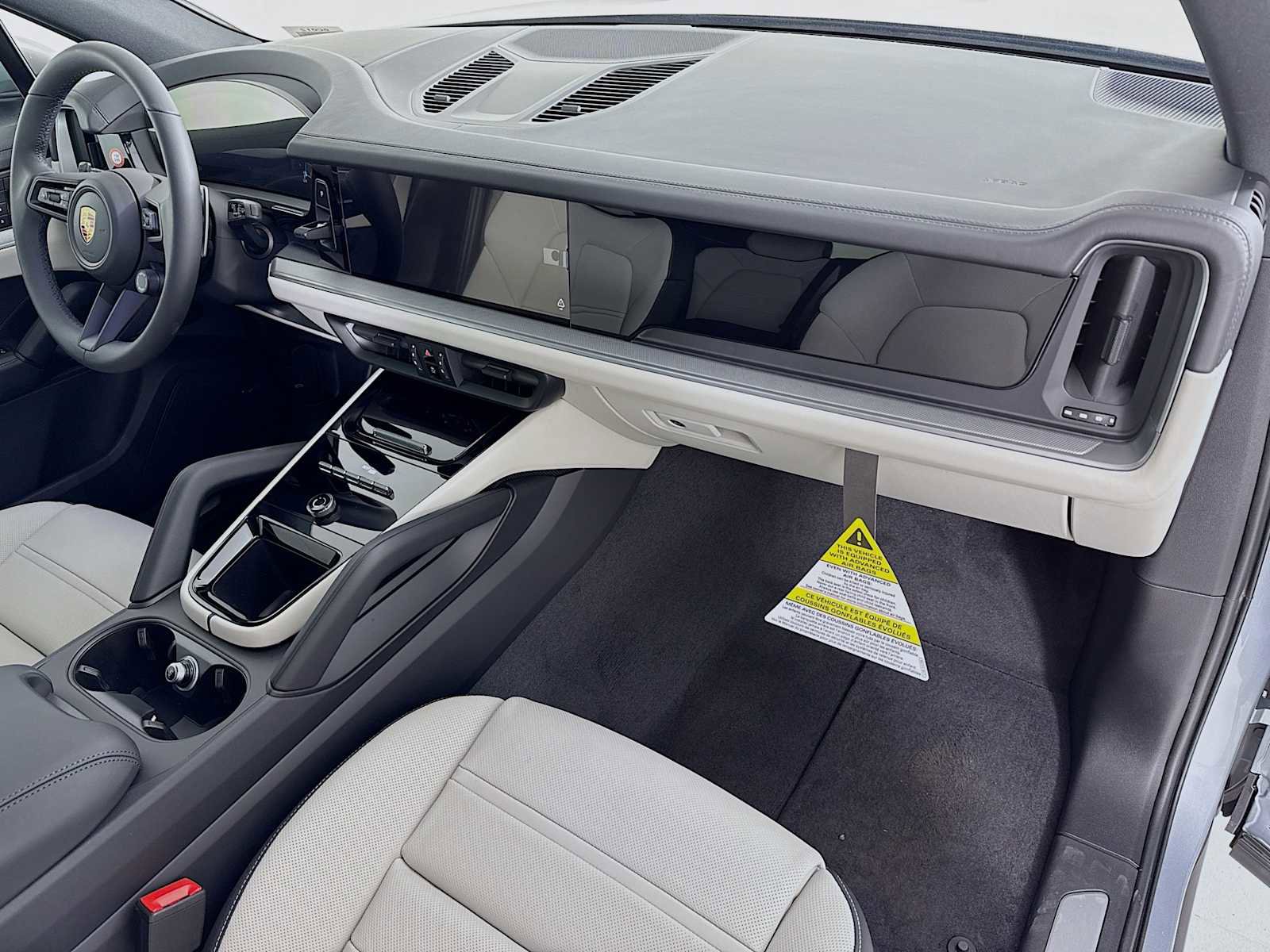New 2026 Porsche Cayenne image 30