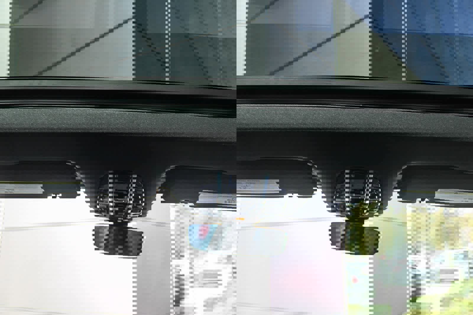 Used 2023 Porsche Cayenne Platinum Edition image 16