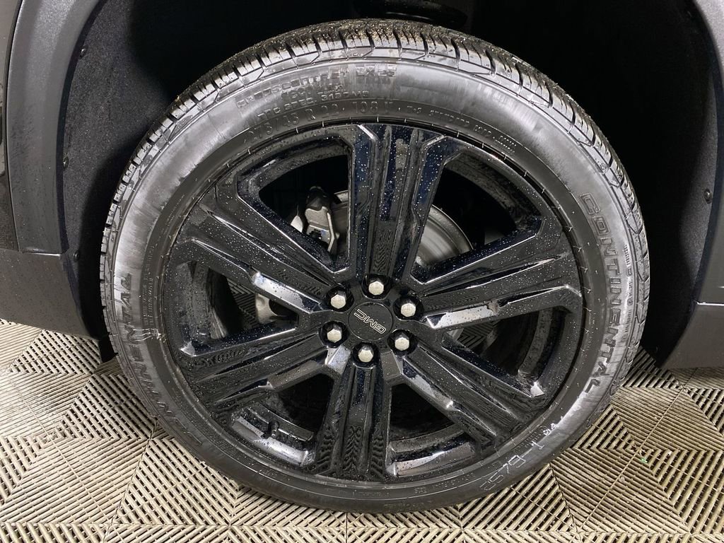 Used 2025 GMC Acadia Elevation w/ Black Edition image 10